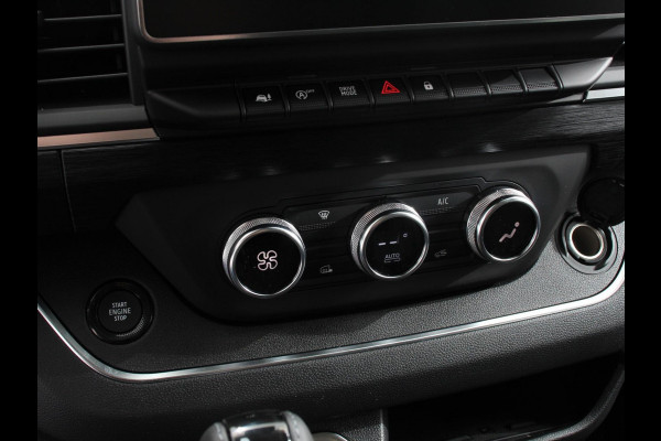 Renault Trafic 2.0 Blue dC1 150 EDC T29 L2H1 Extra Dubbele Cabine Navigatie Airco Lichtmetalen velgen Betimmering Trekhaak Camera Parkeer sensoren Dab