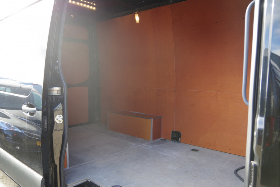 Mercedes-Benz Sprinter 316 2.2 CDI L2H2 AUT. LED, 3.5T TREKHAAK, ADAPT. CRUISE, MBUX 10'', STANDKACHEL, CAMERA, CLIMA,