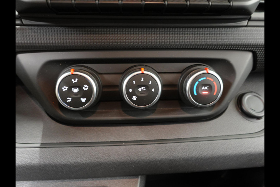 Renault Trafic 2.0 Blue dCi 150PK T30 L2H1 Advance Automaat Renault Trafic 2.0 Blue dCi 150PK T30 L2H1 Advance Airco Bluetooth Cruise PDC Trekhaak