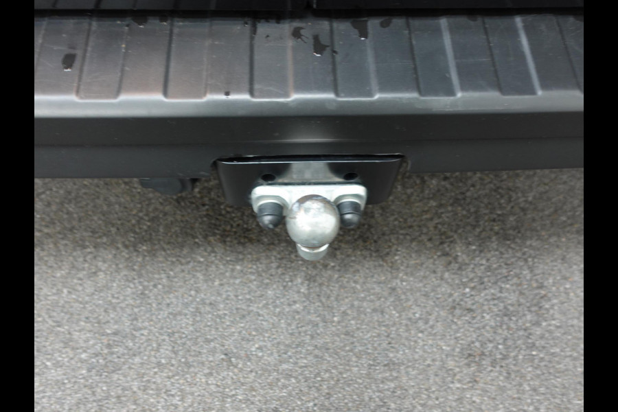 Renault Trafic 2.0 Blue dCi 150PK T30 L2H1 Advance Automaat Renault Trafic 2.0 Blue dCi 150PK T30 L2H1 Advance Airco Bluetooth Cruise PDC Trekhaak