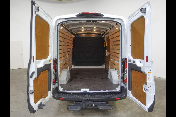 Ford Transit 330 2.0 TDCI L3H2 Trend Airco Adaptive Cruise Control Navigatie Trekhaak