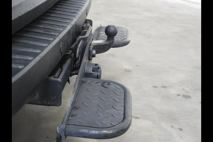 Ford Transit 330 2.0 TDCI L3H2 Trend Airco Adaptive Cruise Control Navigatie Trekhaak