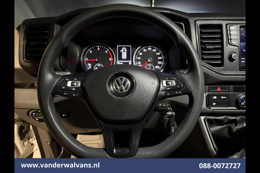 Volkswagen Crafter 2.0 TDI L3H3 L2H2 Euro6 Airco | Navigatie | Camera | Trekhaak | Apple Carplay | Cruisecontrol Chauffeursstoel, Android Auto, Parkeersensoren, Bijrijdersbank