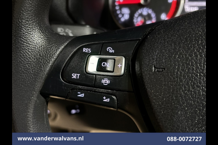 Volkswagen Crafter 2.0 TDI L3H3 L2H2 Euro6 Airco | Navigatie | Camera | Trekhaak | Apple Carplay | Cruisecontrol Chauffeursstoel, Android Auto, Parkeersensoren, Bijrijdersbank