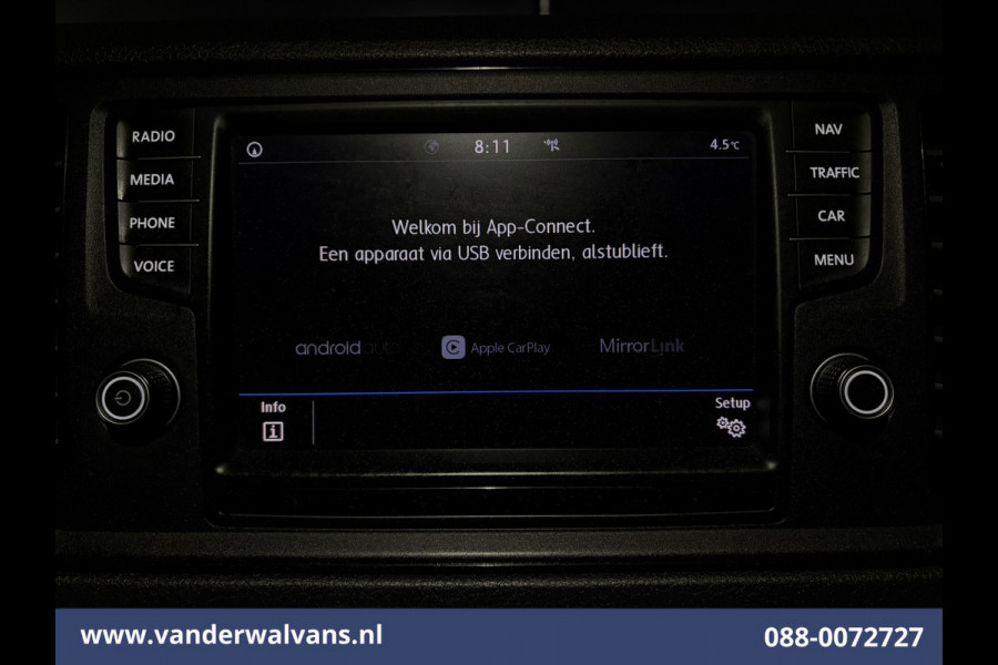 Volkswagen Crafter 2.0 TDI L3H3 L2H2 Euro6 Airco | Navigatie | Camera | Trekhaak | Apple Carplay | Cruisecontrol Chauffeursstoel, Android Auto, Parkeersensoren, Bijrijdersbank