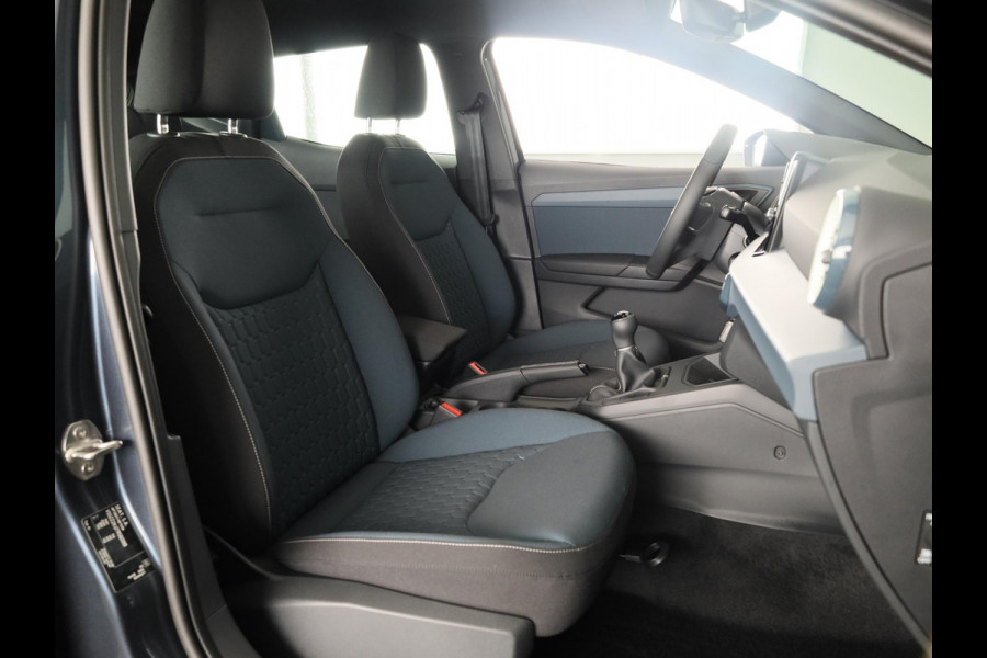 Seat Ibiza SEAT Ibiza Style plus 1.0 EcoTSI 95 pk Magnetic Tech Metallic | Park Assist | Apple Carplay | Cruise control