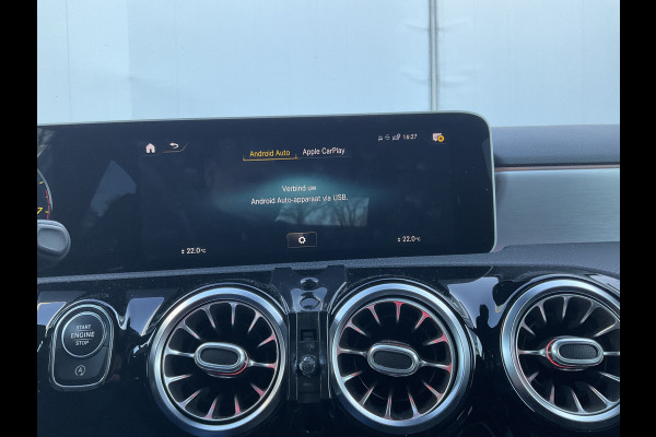 Mercedes-Benz A-Klasse 180 Aut7 Solution AMG Carplay Navi/Cam Stoelverw. Business