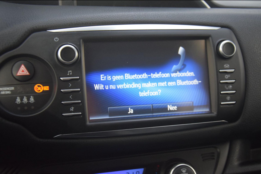 Toyota Yaris 1.5 Hybrid Y20 Exclusive Edition Bi-Tone