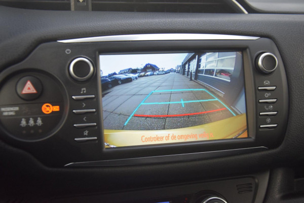 Toyota Yaris 1.5 Hybrid Y20 Exclusive Edition Bi-Tone