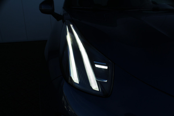 Lynk & Co 01 1.5-180pk AUTOMAAT ! Luxe hybride rijden voor een reëel bedrag ! Trekgewicht 1.800kg ! Autm. airco, navigatie, telefoonvoorb., metallic lak, LM wielen, elektr. panodak, camera 360gr., adaptieve cruise cntrl., LED verlichting, Apple carplay/Android auto etc etc