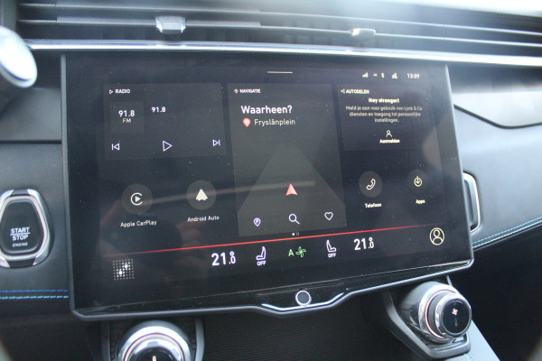 Lynk & Co 01 1.5-180pk AUTOMAAT ! Luxe hybride rijden voor een reëel bedrag ! Trekgewicht 1.800kg ! Autm. airco, navigatie, telefoonvoorb., metallic lak, LM wielen, elektr. panodak, camera 360gr., adaptieve cruise cntrl., LED verlichting, Apple carplay/Android auto etc etc