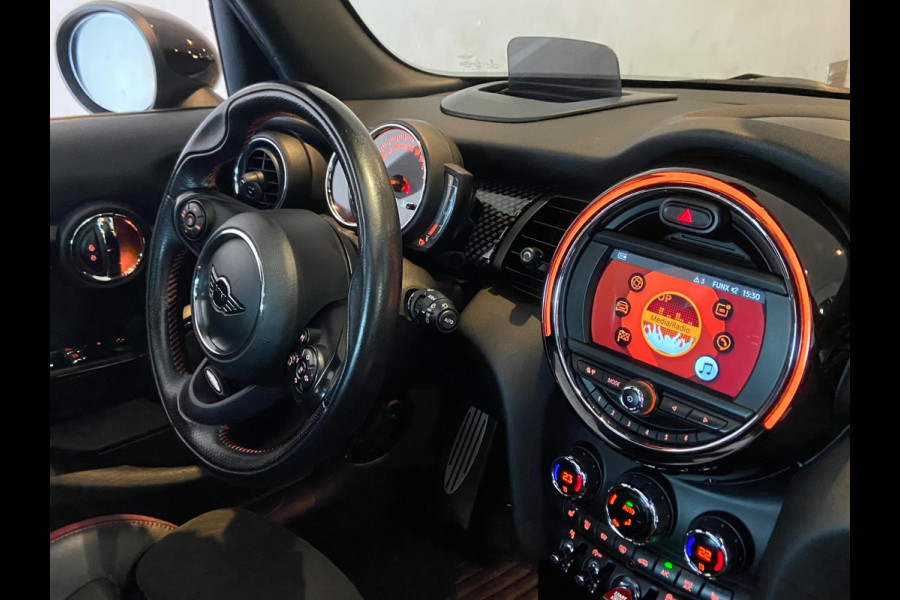 MINI Mini 2.0 COOPER S JOHN WORKS/HUD/PANO/ARMY-GREEN