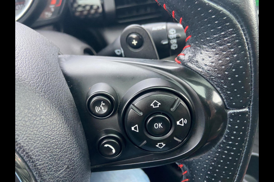 MINI Mini 2.0 COOPER S JOHN WORKS/HUD/PANO/ARMY-GREEN