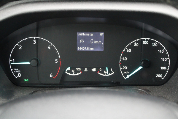 Ford Transit Custom 320 2.0 TDCI L2H1 Trend 130pk - Marge - 9 Zits - Carplay - Stoelverwarming - Camera - Cruise - Sidesteps - Rijklaar