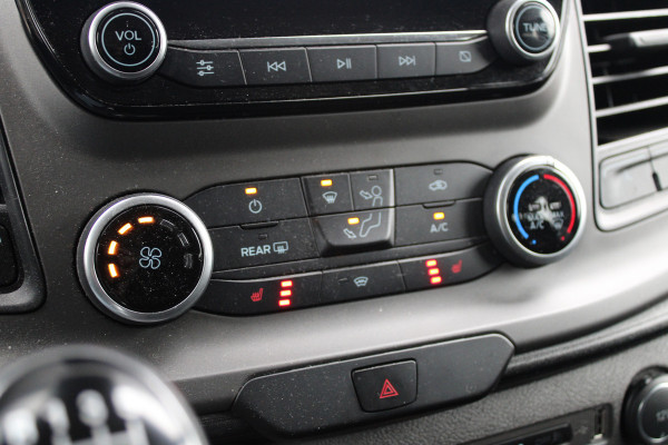 Ford Transit Custom 320 2.0 TDCI L2H1 Trend 130pk - Marge - 9 Zits - Carplay - Stoelverwarming - Camera - Cruise - Sidesteps - Rijklaar