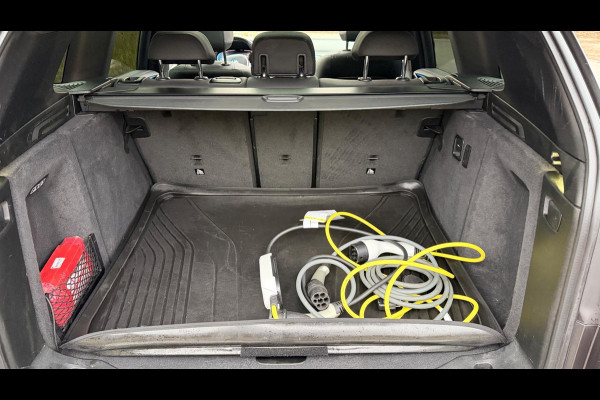 BMW iX3 Executive 80 kWh SOH 94% PANORAMADAK LEER APPLE-CARPLAY LED-XENON