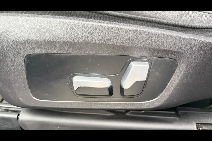 BMW iX3 Executive 80 kWh SOH 94% PANORAMADAK LEER APPLE-CARPLAY LED-XENON