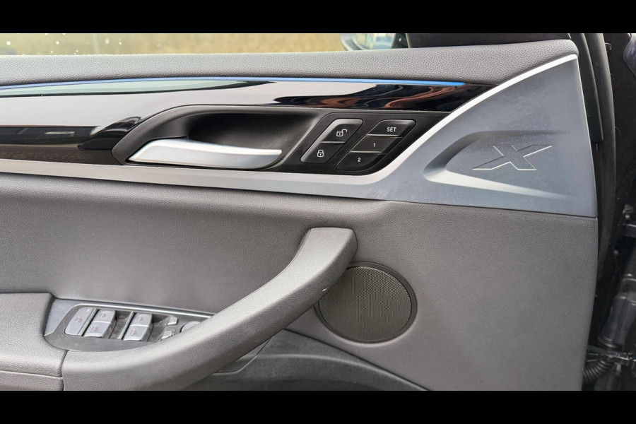 BMW iX3 Executive 80 kWh SOH 94% PANORAMADAK LEER APPLE-CARPLAY LED-XENON