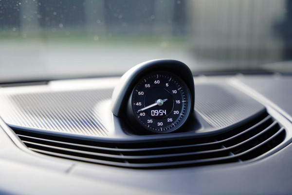 Porsche Taycan 4S Performance 84 kWh / Panoramadak / Sport Chrono Pakket