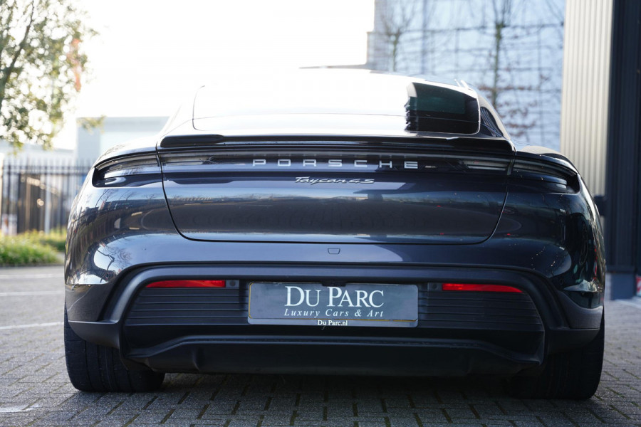 Porsche Taycan 4S Performance 84 kWh / Panoramadak / Sport Chrono Pakket