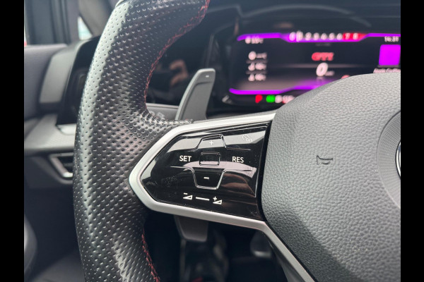 Volkswagen Golf 2.0 TSI GTI Clubsport Panorama IQ Led ACC 300 PK