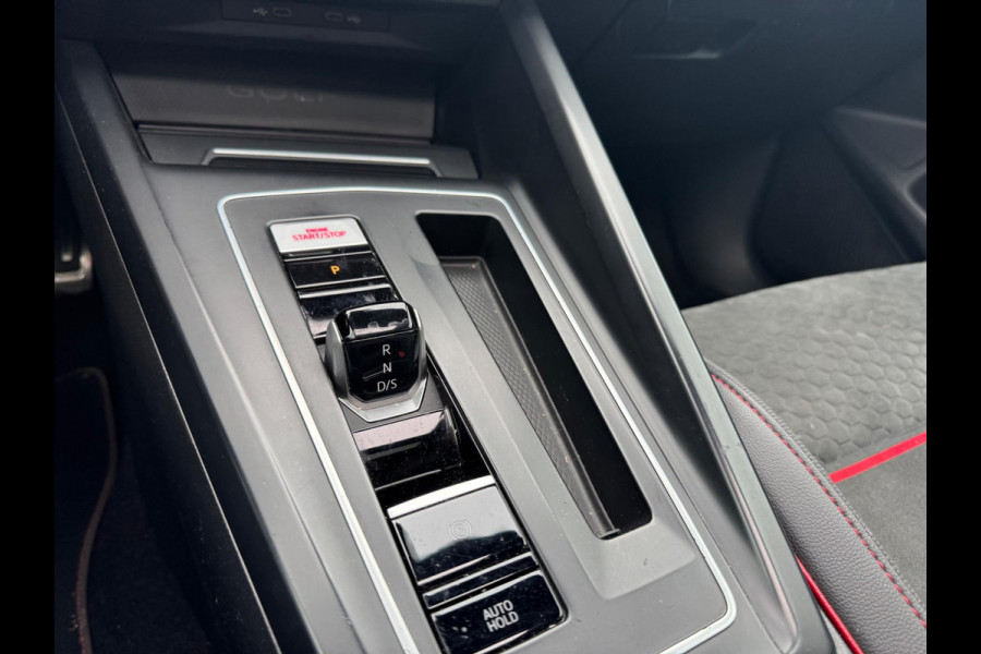 Volkswagen Golf 2.0 TSI GTI Clubsport Panorama IQ Led ACC 300 PK