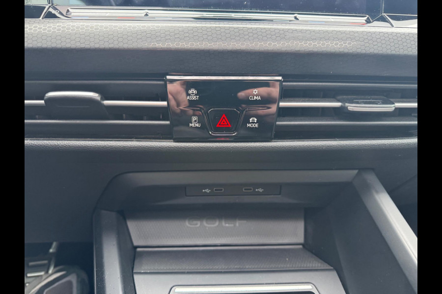 Volkswagen Golf 2.0 TSI GTI Clubsport Panorama IQ Led ACC 300 PK