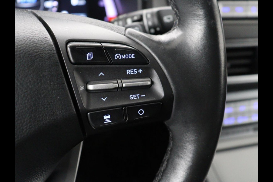 Hyundai Kona EV Limited 64 kWh | SOH 100% | 3 Fase | Stoelventilatie | Head-Up | Adaptive cruise | Camera | Leder | Carplay | Achterbankverwarming | Warmtepomp | Keyless | Full LED | Dodehoek detectie