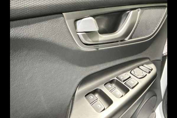 Hyundai Kona EV Fashion 64 kWh | Half leder | head ups display | achteruitrijcamera Soh Waarde (batterijtest) 95,7%