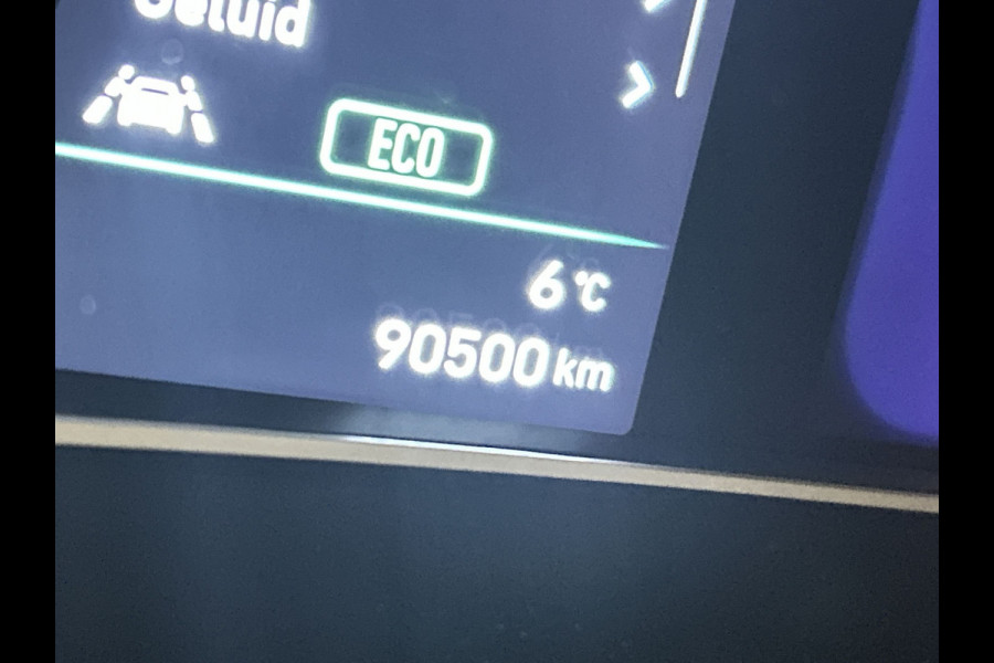 Hyundai Kona EV Fashion 64 kWh | Half leder | head ups display | achteruitrijcamera Soh Waarde (batterijtest) 95,7%