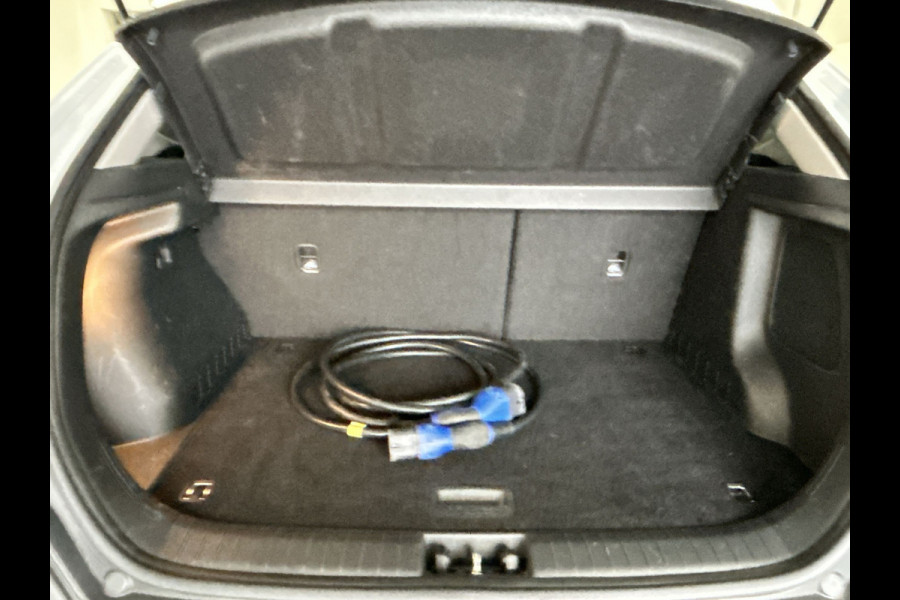 Hyundai Kona EV Fashion 64 kWh | Half leder | head ups display | achteruitrijcamera Soh Waarde (batterijtest) 95,7%
