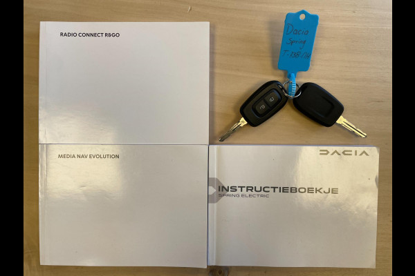 Dacia Spring Expression 27 kWh|AIRCO|LEDER|CARPLAY|CRUISE CONTROL|ACHTERUITRIJCAMERA|NAVIGATIE|PARKEERSENSOREN|LMV|NIEUWSTAAT|
