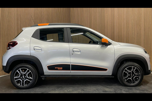 Dacia Spring Expression 27 kWh|AIRCO|LEDER|CARPLAY|CRUISE CONTROL|ACHTERUITRIJCAMERA|NAVIGATIE|PARKEERSENSOREN|LMV|NIEUWSTAAT|