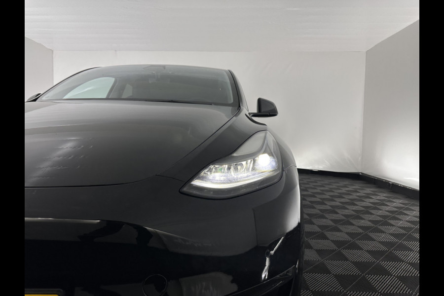 Tesla Model Y Long Range AWD 75 kWh Black-Line [ 3-Fase-11kW ] {SOH-82%} (INCL-BTW) Aut. *PANO | AUTO-PILOT | LEATHER | NAVI-FULLMAP | MATRIX-LED | KEYLESS | CAMERA | DAB+ | HEATED-COMFORTSEATS | PRIVACYGLASS | TOPVIEW | TOWBAR |  20''ALU*