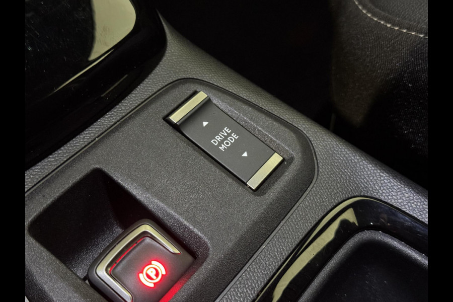 Opel Corsa 1.2 Turbo 110pk Hybrid Automaat GS Navigatie Airco Cruise control Parkeersensoren Apple Carplay/ Android Auto Camera Lichtmetalen velgen LED