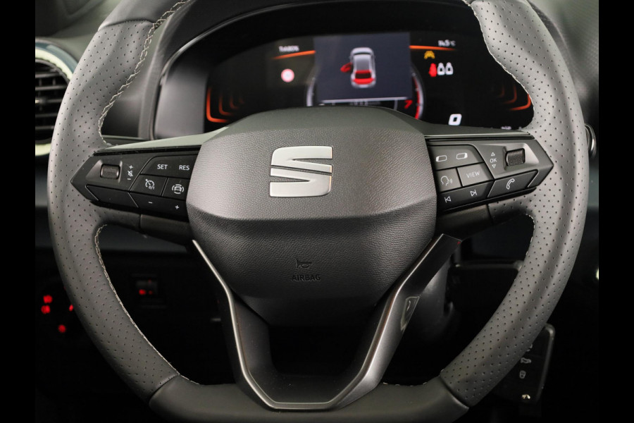 Seat Ibiza Style Plus 1.0 EcoTSI 95 PK | Midnight Black Metallic | Apple Carplay | Park Assist | Cruise Control