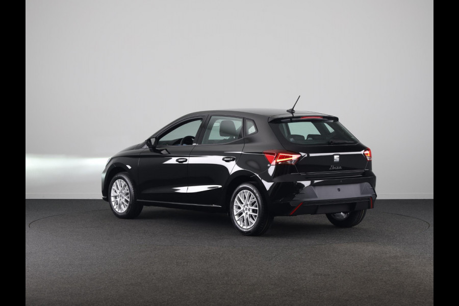 Seat Ibiza Style Plus 1.0 EcoTSI 95 PK | Midnight Black Metallic | Apple Carplay | Park Assist | Cruise Control