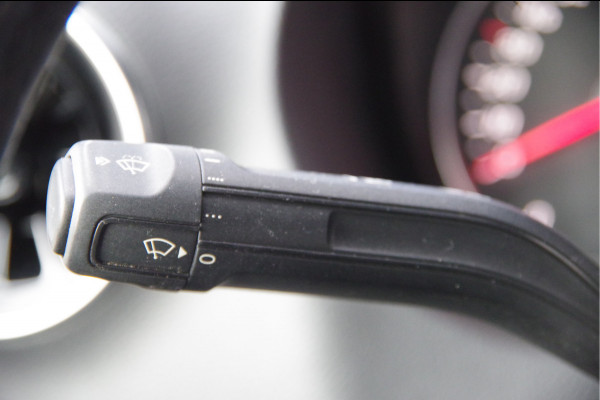 Mercedes-Benz Sprinter 319 3.0 CDI V6 L2H1 AUT. LED, MBUX 10'', 3.5T TREKHAAK, LEDER, 360 CAMERA, ADAPT. CRUISE, CLIMA, NAVI, PARKEERSENSOREN, NL AUTO,