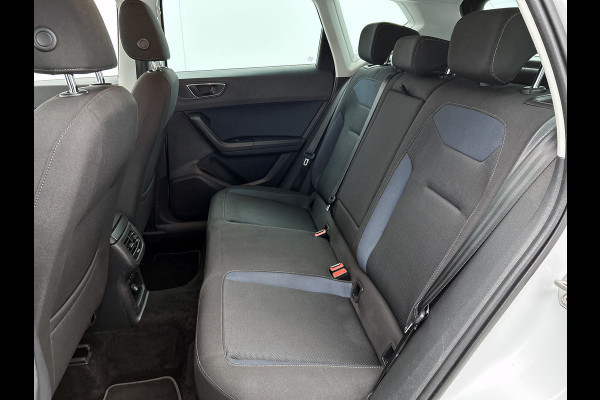 Seat Ateca 1.0 EcoTSI Style Business Intense Sport (NL-auto, Carplay, Camera, Trekhaak, Parkeersen V+A, Navi, Climate Con, Etc))