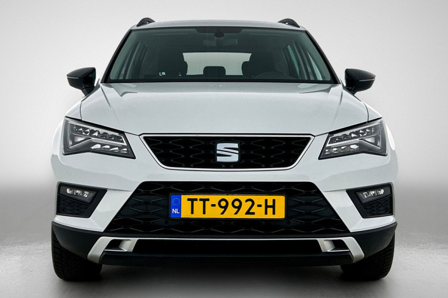Seat Ateca 1.0 EcoTSI Style Business Intense Sport (NL-auto, Carplay, Camera, Trekhaak, Parkeersen V+A, Navi, Climate Con, Etc))