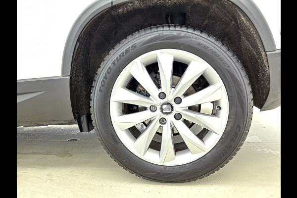 Seat Ateca 1.0 EcoTSI Style Business Intense Sport (NL-auto, Carplay, Camera, Trekhaak, Parkeersen V+A, Navi, Climate Con, Etc))