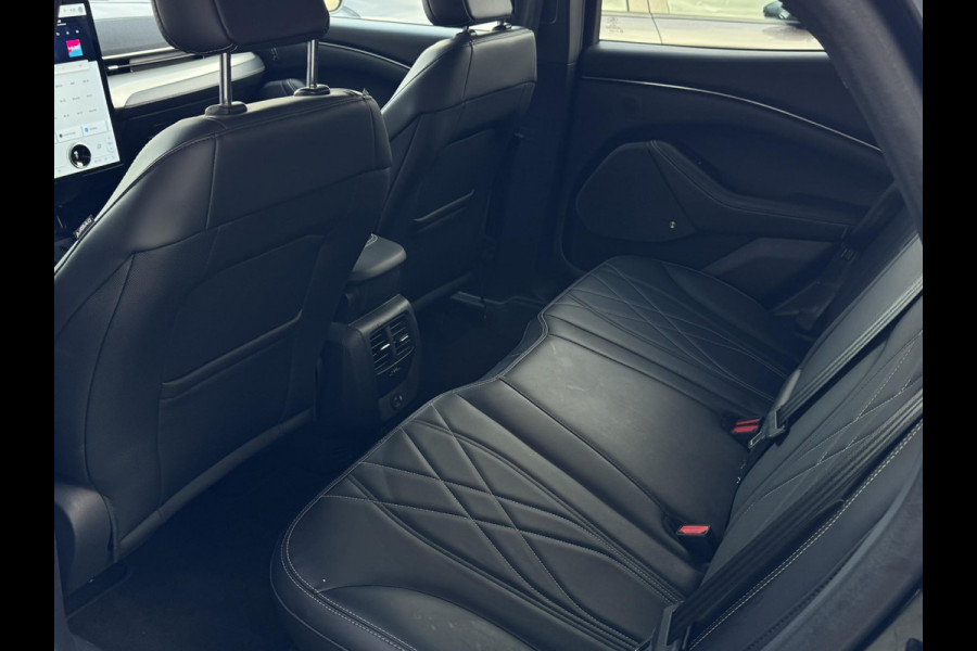 Ford Mustang Mach-E RWD 75 kWh NL-AUTO | 75 KWH | LEDER