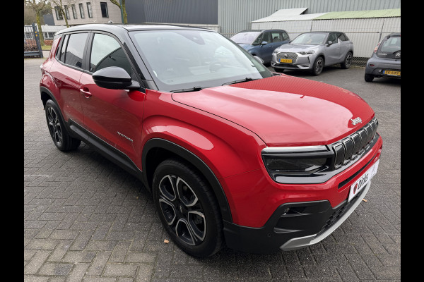 Jeep Avenger 100pk Summit (Elektrisch Schuifdak - JBL - Keyless Entry - Elektrische klep - Leder incl stoelverwarming - LED - Camera - Adapti