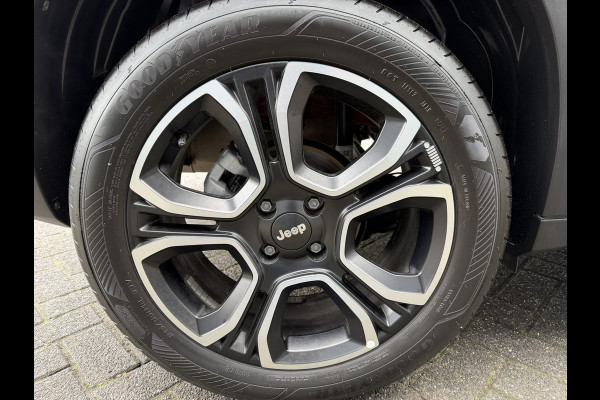Jeep Avenger 100pk Summit (Elektrisch Schuifdak - JBL - Keyless Entry - Elektrische klep - Leder incl stoelverwarming - LED - Camera - Adapti