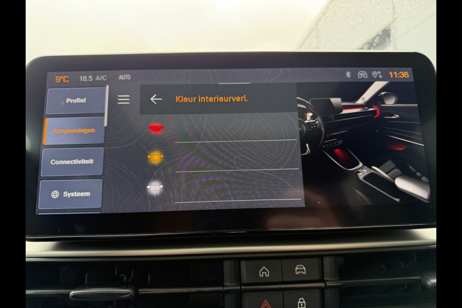 Jeep Avenger 100pk Summit (Elektrisch Schuifdak - JBL - Keyless Entry - Elektrische klep - Leder incl stoelverwarming - LED - Camera - Adapti