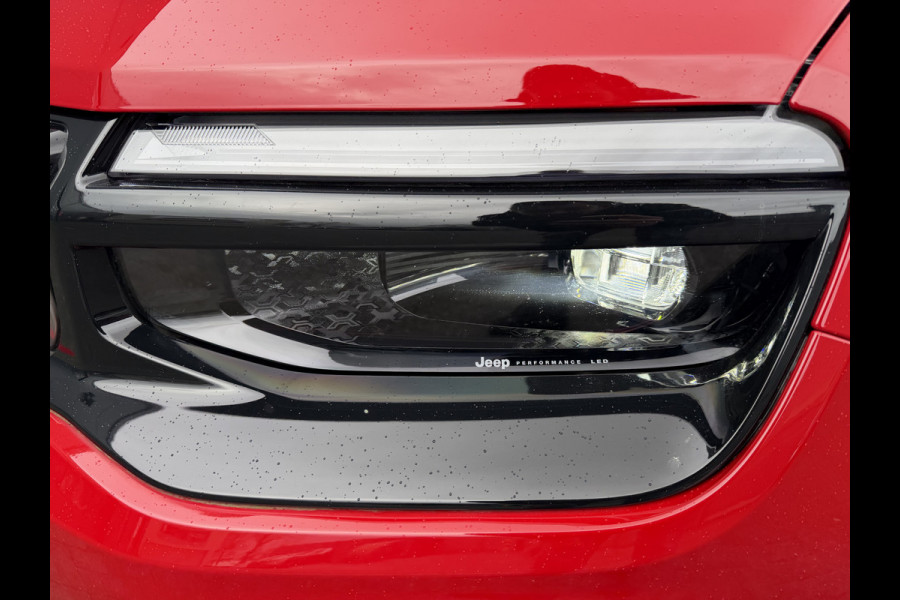 Jeep Avenger 100pk Summit (Elektrisch Schuifdak - JBL - Keyless Entry - Elektrische klep - Leder incl stoelverwarming - LED - Camera - Adapti