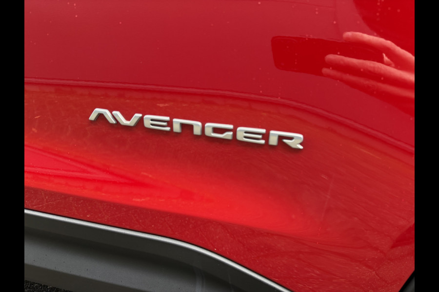 Jeep Avenger 100pk Summit (Elektrisch Schuifdak - JBL - Keyless Entry - Elektrische klep - Leder incl stoelverwarming - LED - Camera - Adapti