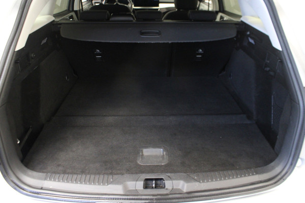 Ford FOCUS Wagon 1.0 EcoBoost Hybrid Titanium Style |Camera|groot Navi|