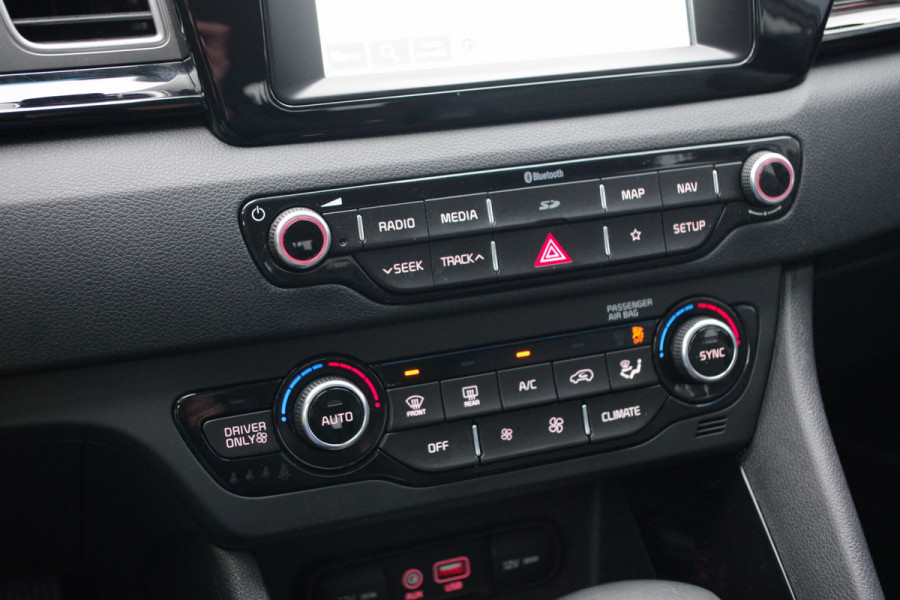 Kia Niro 1.6 GDi 142 PK Hybrid DynamicLine HEV Automaat, Trekhaak, Camera, LED