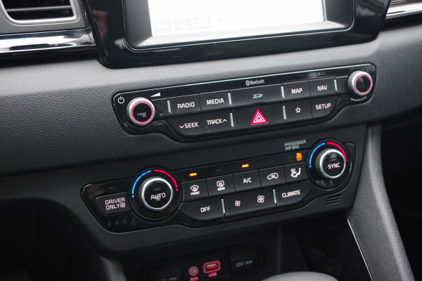 Kia Niro 1.6 GDi 142 PK Hybrid DynamicLine HEV Automaat, Trekhaak, Camera, LED